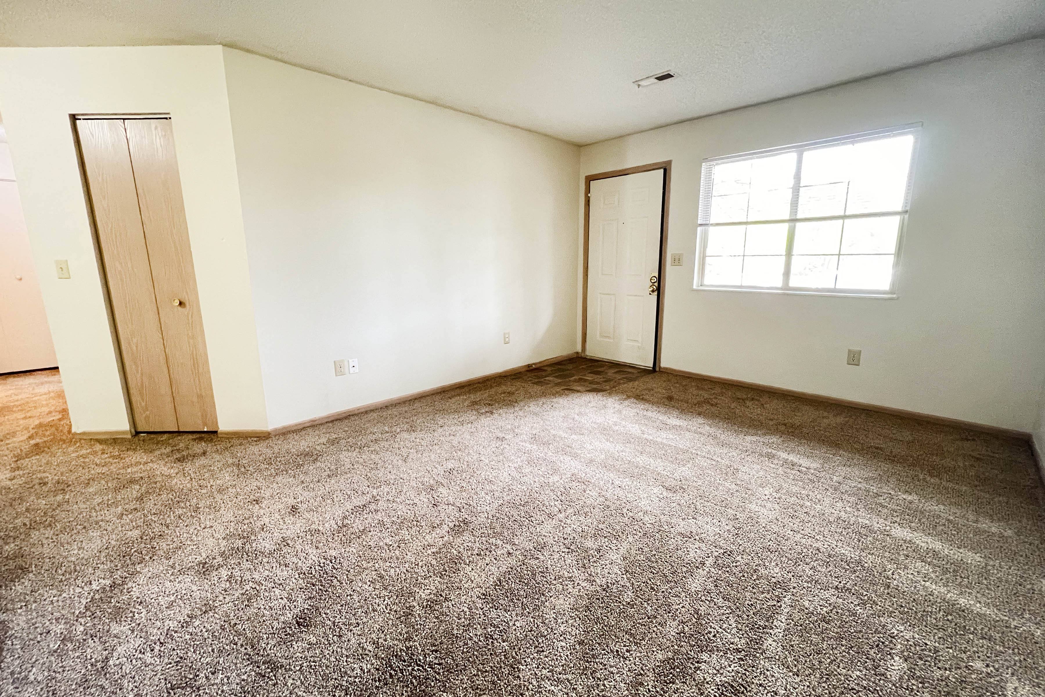 Eagle Crest Apartments Image 39